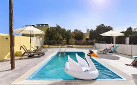 Los Algodones Cottage With Pool